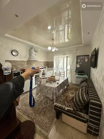 2-комнатная квартира, этаж 2 из 4, 70 м²
