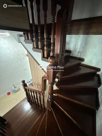 2-комнатная квартира, этаж 2 из 4, 70 м²