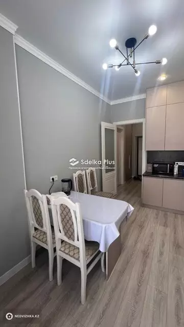1-комнатная квартира, этаж 2 из 10, 38 м²