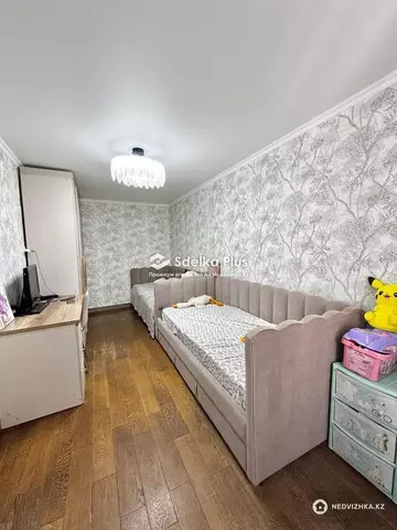 2-комнатная квартира, этаж 4 из 5, 41 м²