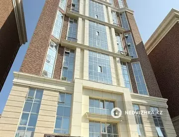 3-комнатная квартира, этаж 12 из 14, 96 м²