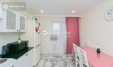 1-комнатная квартира, этаж 3 из 10, 36 м²
