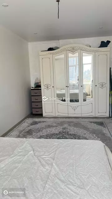 2-комнатная квартира, этаж 3 из 9, 67 м²