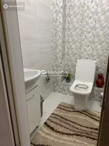 2-комнатная квартира, этаж 4 из 10, 67 м²