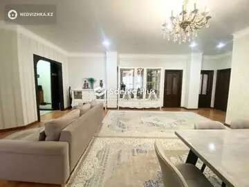 4-комнатная квартира, этаж 7 из 9, 125 м²