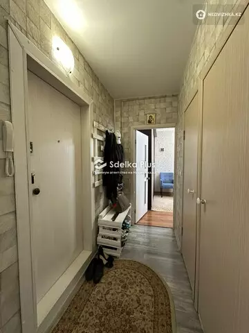 2-комнатная квартира, этаж 4 из 5, 44 м²