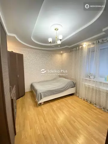 2-комнатная квартира, этаж 9 из 9, 76 м²