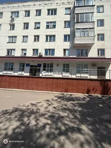 2-комнатная квартира, этаж 3 из 5, 46 м²