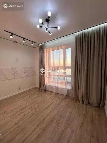 1-комнатная квартира, этаж 8 из 12, 38 м²