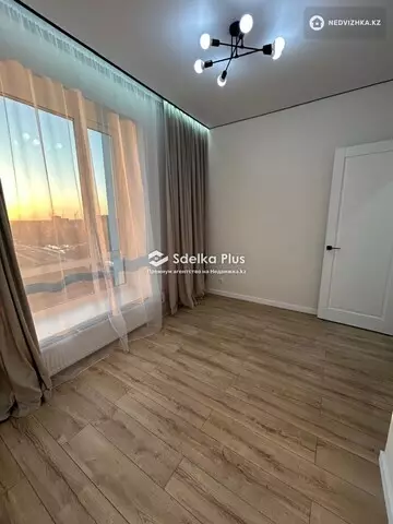 1-комнатная квартира, этаж 8 из 12, 38 м²