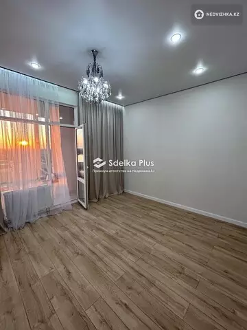 1-комнатная квартира, этаж 8 из 12, 38 м²