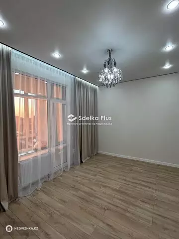 1-комнатная квартира, этаж 8 из 12, 38 м²