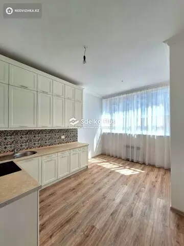 3-комнатная квартира, этаж 4 из 15, 97 м²