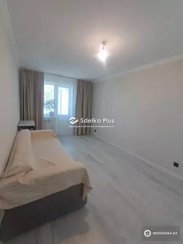 1-комнатная квартира, этаж 6 из 12, 54 м²