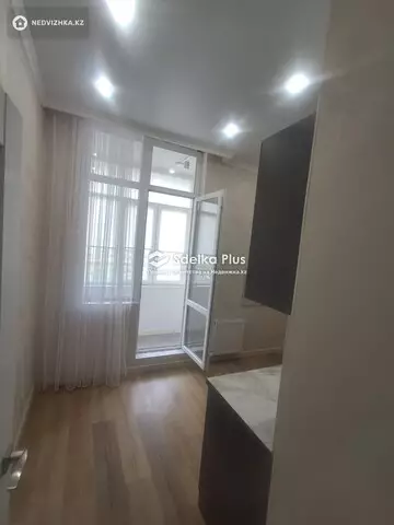 1-комнатная квартира, этаж 8 из 16, 36 м²