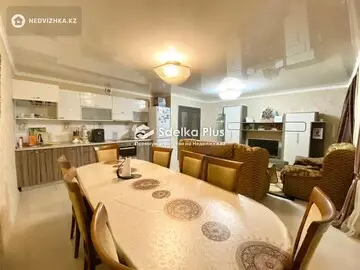 3-комнатная квартира, этаж 4 из 6, 90 м²