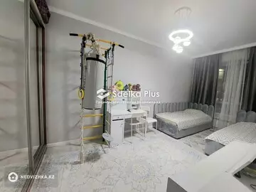 2-комнатная квартира, этаж 8 из 10, 55 м²