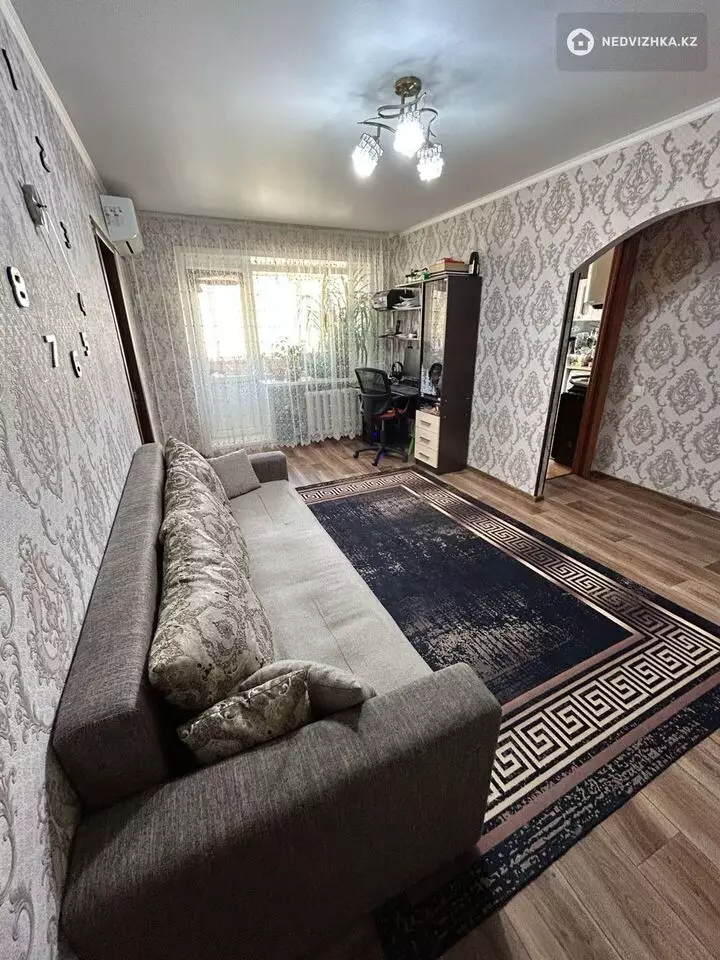 54.1 м², 3-комнатная квартира, этаж 2 из 4, 54 м², изображение - 1