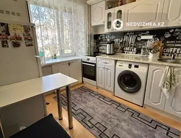 3-комнатная квартира, этаж 2 из 4, 54 м²