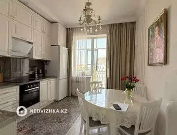 2-комнатная квартира, этаж 8 из 9, 56 м²