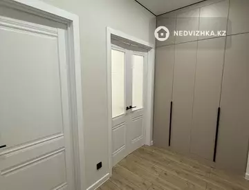 1-комнатная квартира, этаж 8 из 14, 39 м²