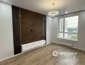1-комнатная квартира, этаж 8 из 14, 39 м²