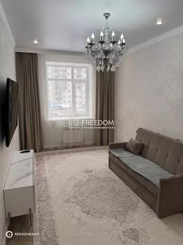 2-комнатная квартира, этаж 3 из 9, 62 м²