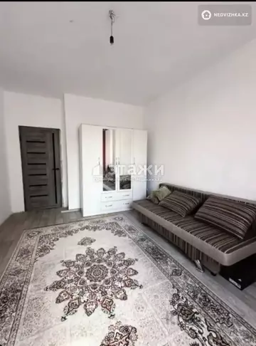 2-комнатная квартира, этаж 7 из 9, 64 м²