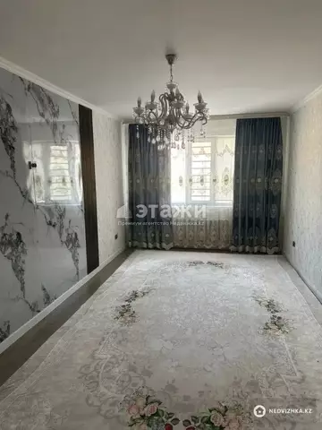 2-комнатная квартира, этаж 8 из 9, 63 м²