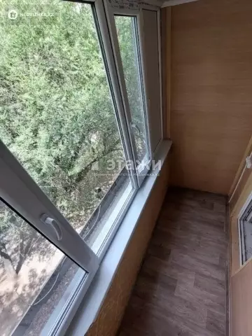 3-комнатная квартира, этаж 3 из 5, 58 м²