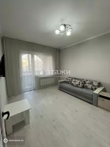 1-комнатная квартира, этаж 3 из 5, 36 м²