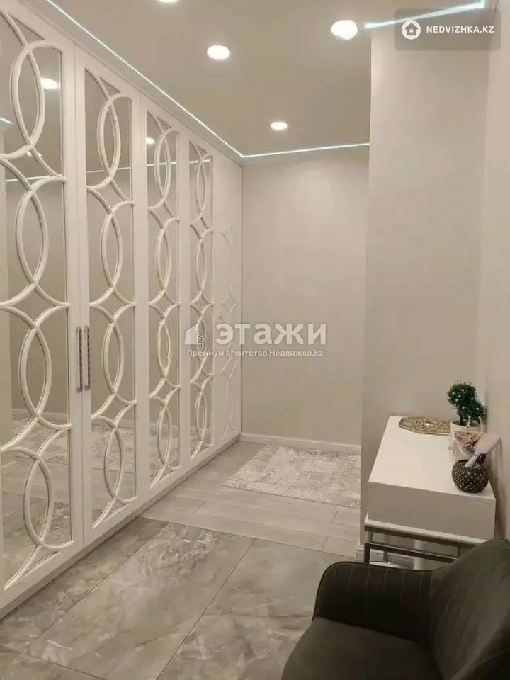 122 м², 3-комнатная квартира, этаж 8 из 9, 122 м², изображение - 1