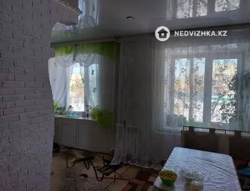4-комнатная квартира, этаж 3 из 5, 63 м²