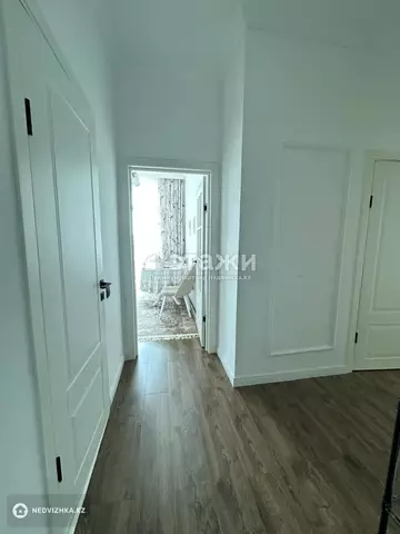 2-комнатная квартира, этаж 8 из 9, 56 м²