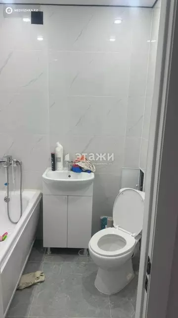 1-комнатная квартира, этаж 10 из 10, 36 м²