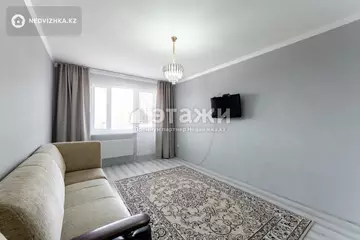 2-комнатная квартира, этаж 2 из 12, 53 м²