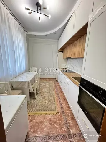 3-комнатная квартира, этаж 3 из 10, 98 м²