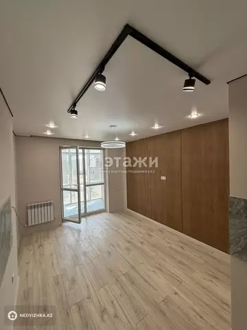 2-комнатная квартира, этаж 5 из 9, 60 м²
