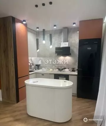 4-комнатная квартира, этаж 6 из 16, 116 м²