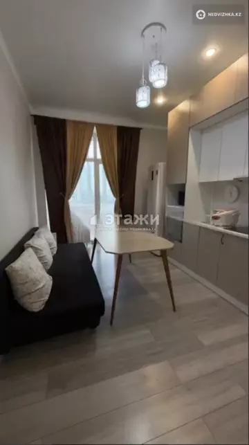 2-комнатная квартира, этаж 9 из 9, 63 м²