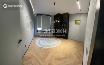 4-комнатная квартира, этаж 2 из 16, 123 м²