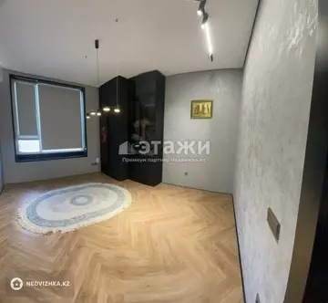 4-комнатная квартира, этаж 2 из 16, 123 м²