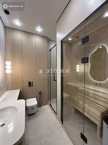 4-комнатная квартира, этаж 6 из 20, 130 м²