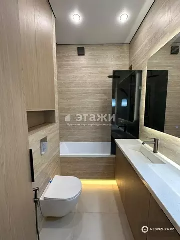 4-комнатная квартира, этаж 6 из 20, 130 м²