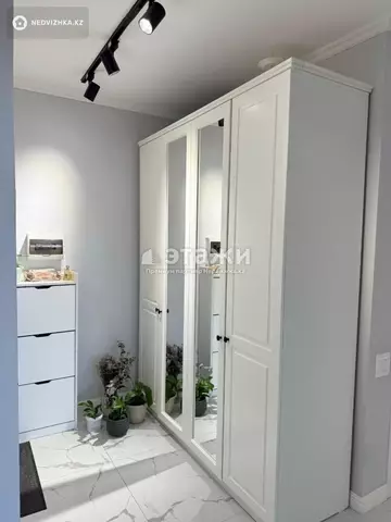 2-комнатная квартира, этаж 10 из 12, 57 м²