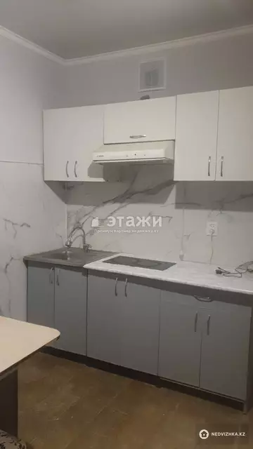 1-комнатная квартира, этаж 14 из 14, 40 м²