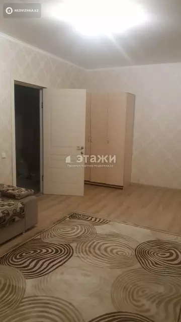 1-комнатная квартира, этаж 14 из 14, 40 м²