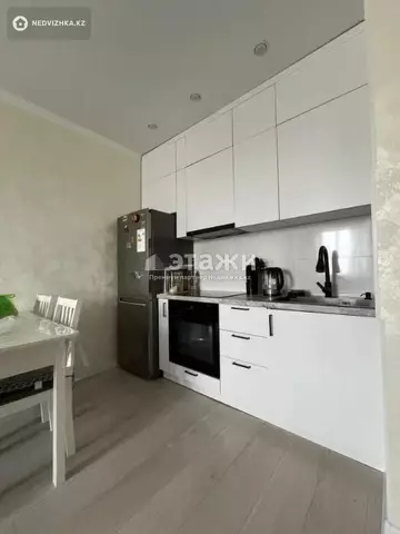 1-комнатная квартира, этаж 7 из 9, 37 м²