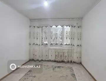 2-комнатная квартира, этаж 3 из 5, 49 м²