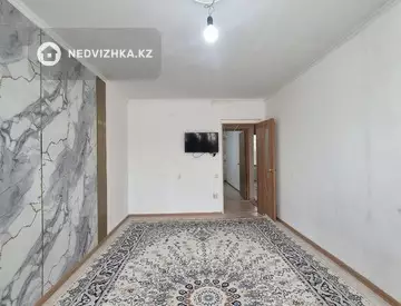 2-комнатная квартира, этаж 3 из 5, 49 м²
